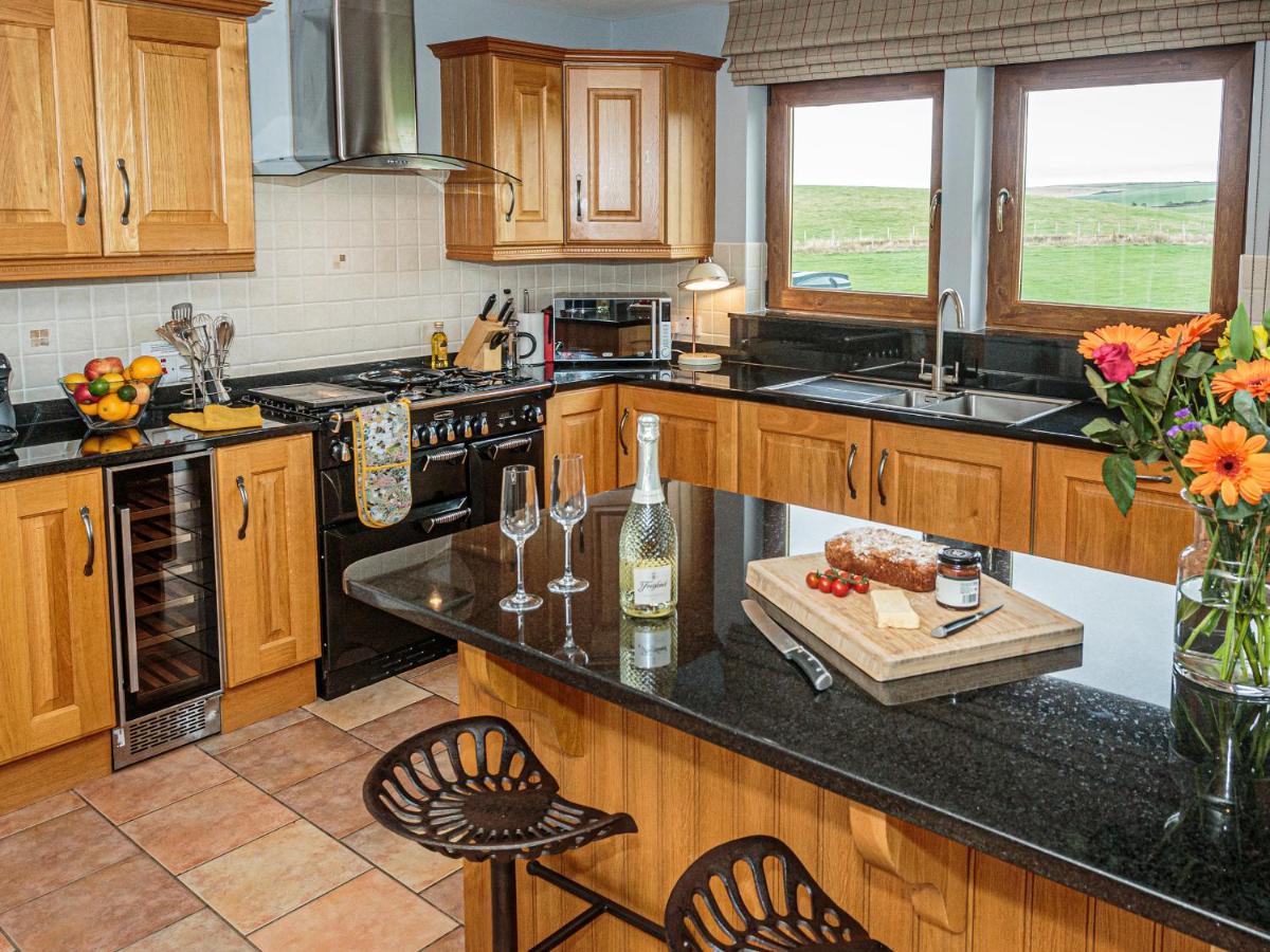 Corsewall Castle Farm Lodges Kirkcolm Экстерьер фото