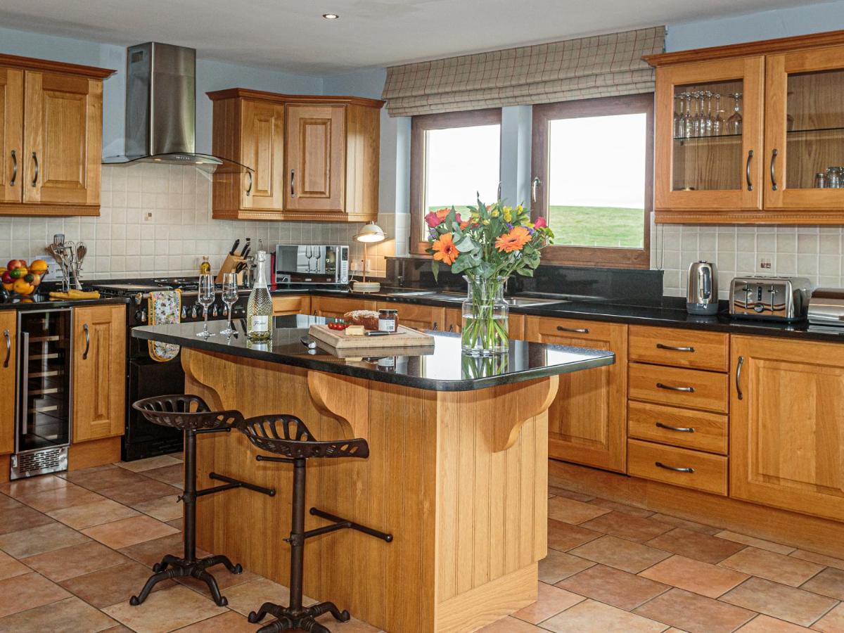 Corsewall Castle Farm Lodges Kirkcolm Экстерьер фото